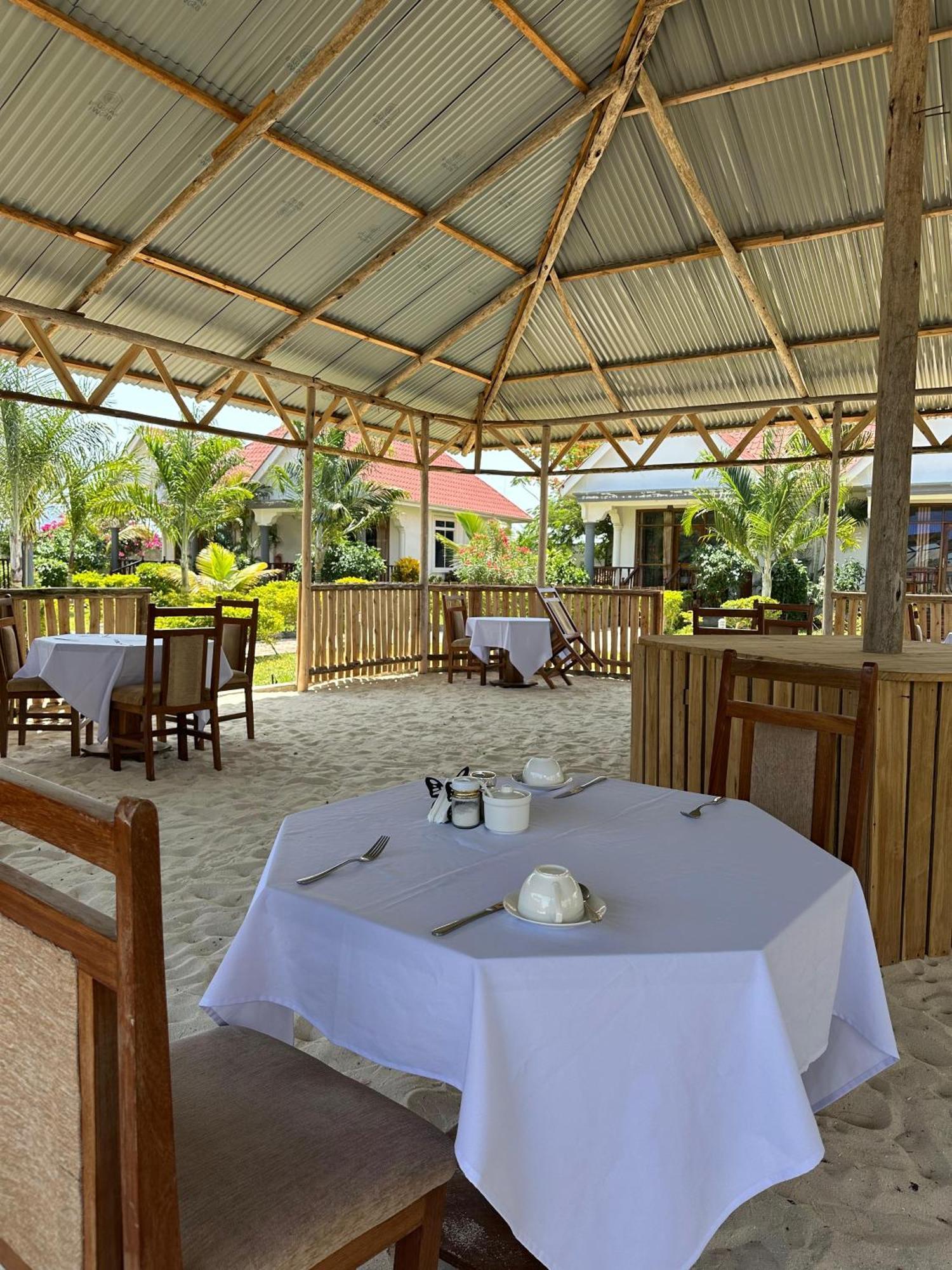 Taj Nungwi Hotel Banda Kuu ภายนอก รูปภาพ